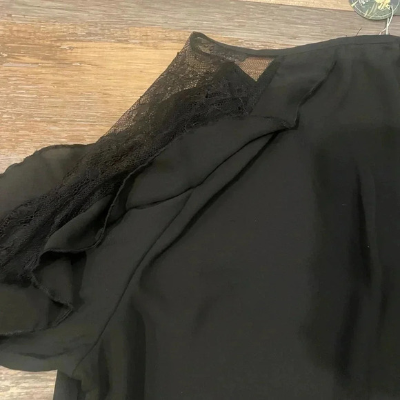 Blooming jelly blouse Black Lace Blouse Large NWT - Picture 7 of 7
